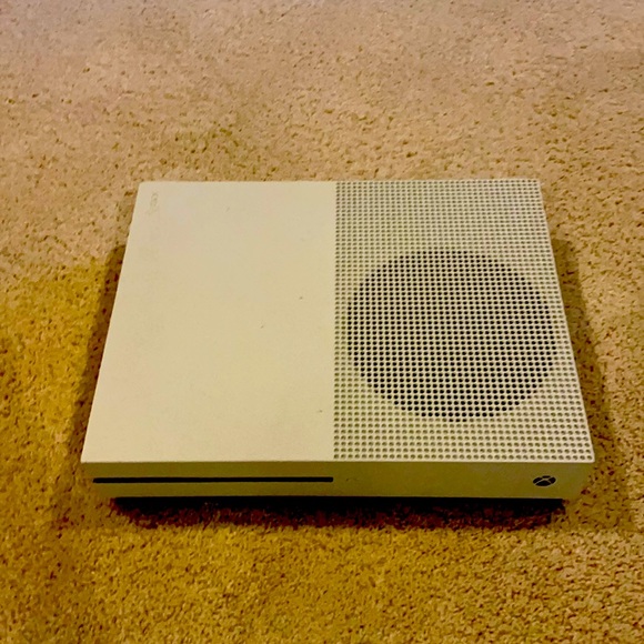 Xbox One S